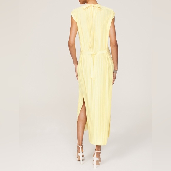 Elegant Atlein Collective Plisse Yellow Midi Dress size M - Picture 3 of 10